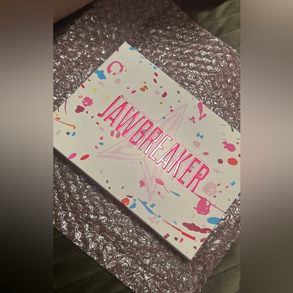 Jeffree StarJawbreaker palette - Picture 3 of 3